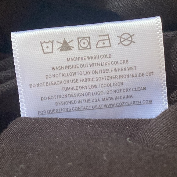 Cozy Earth Bamboo Black Robe XS - Picture 7 of 7